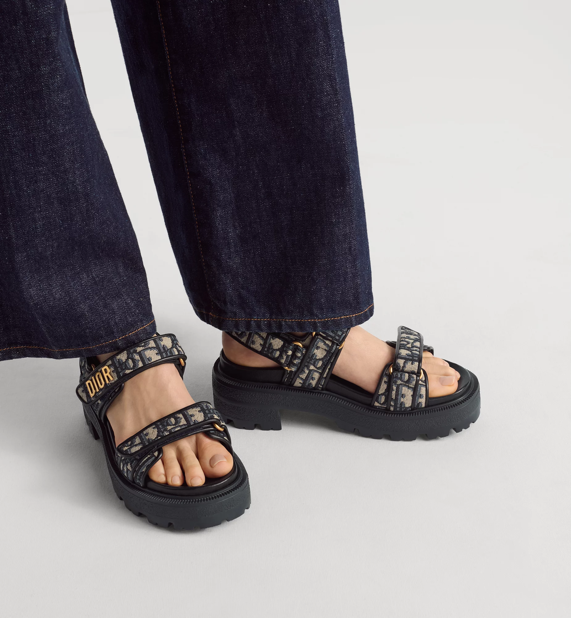 Dioract Platform Sandal - Image 5